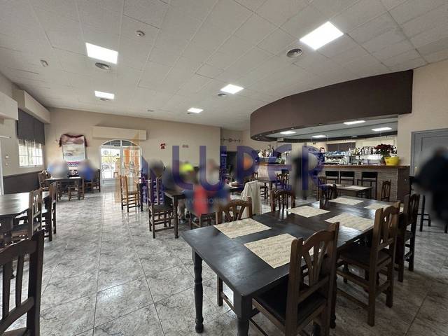 Local comercial en Alquiler en Cañada del Fenollar