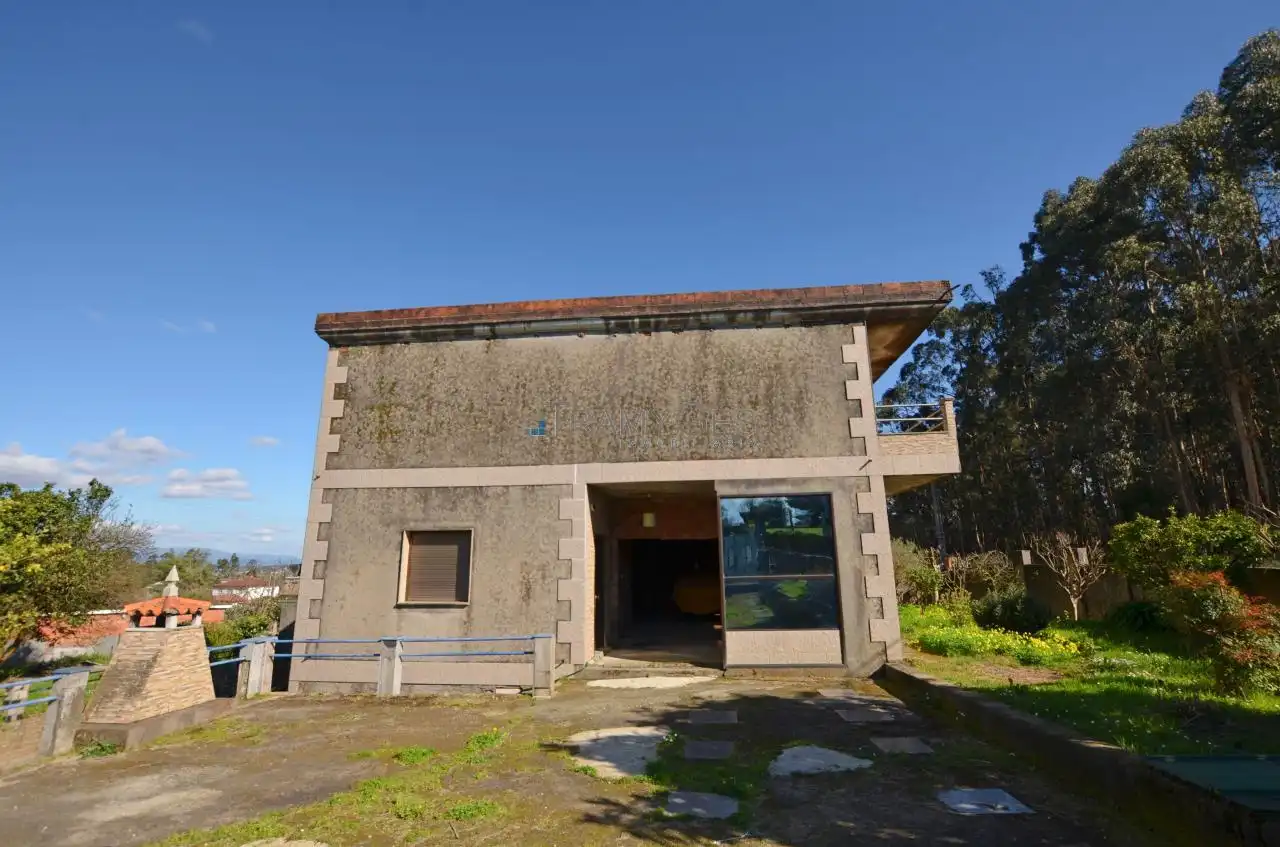 Vista exterior de Casa o xalet en venda en Tomiño amb Jardí privat, Terrassa i Traster