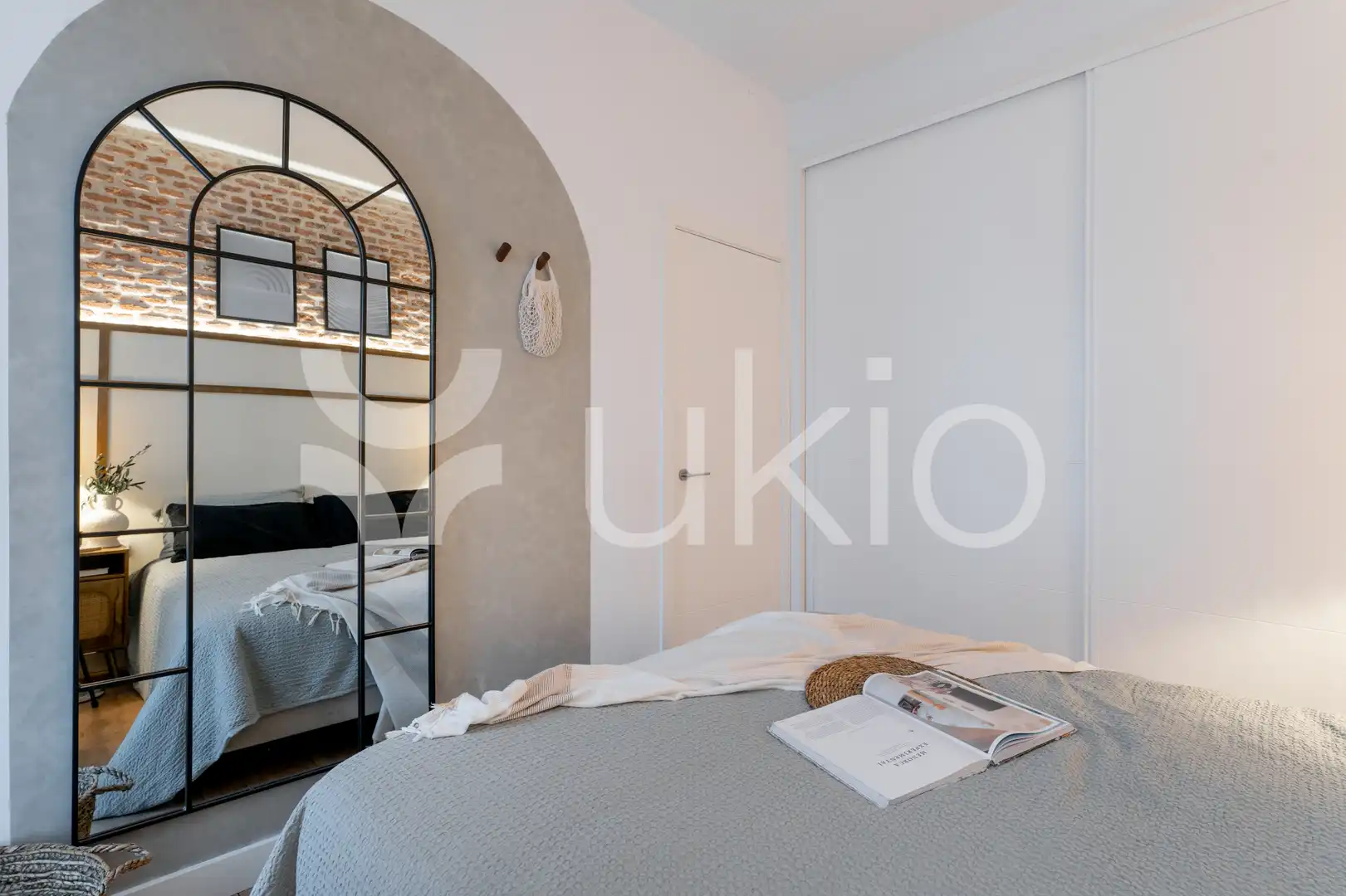Habitación de Apartamento de alquiler en Madrid con Aire acondicionado, Calefacción y Amueblado