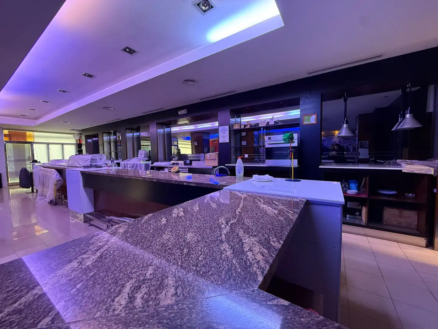 Commercial properties for sale in Socuéllamos  with Air Conditioner, Heating and Furnished