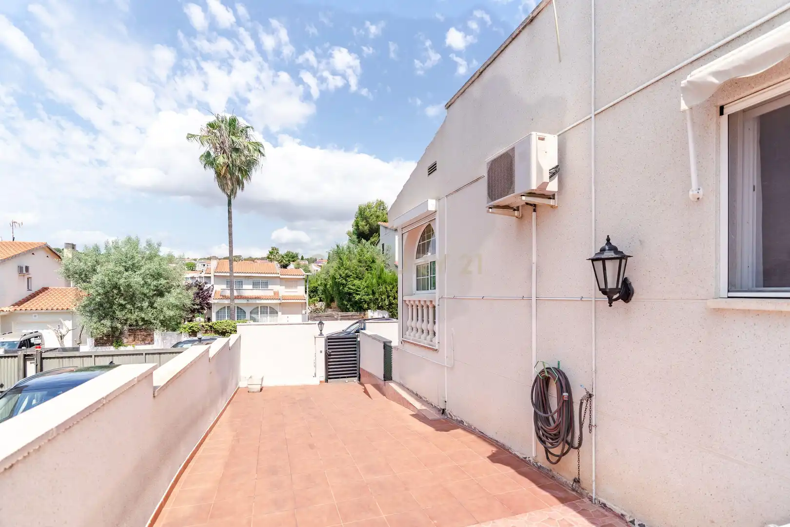 Vista exterior de Casa o chalet en venta en El Catllar  con Aire acondicionado y Trastero