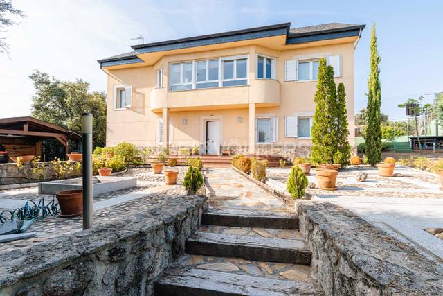 Casa-chalet en Venta en Mojadillas - Parque de las Infantas - El Paraiso