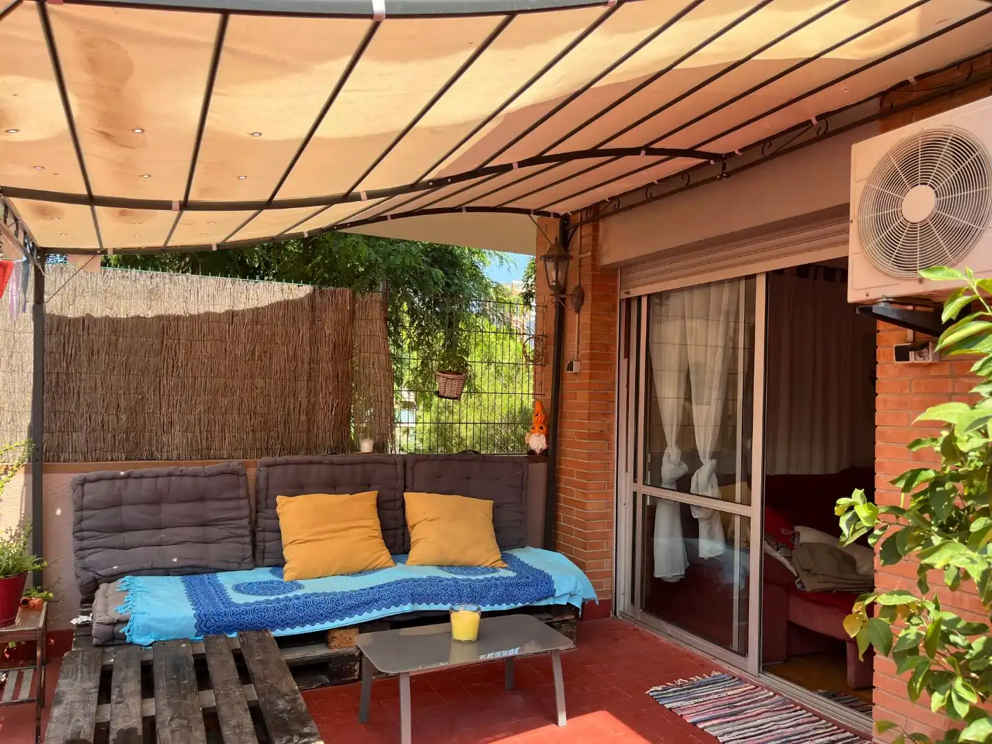 Terraza de Piso en venta en Cornellà de Llobregat con Aire acondicionado y Terraza
