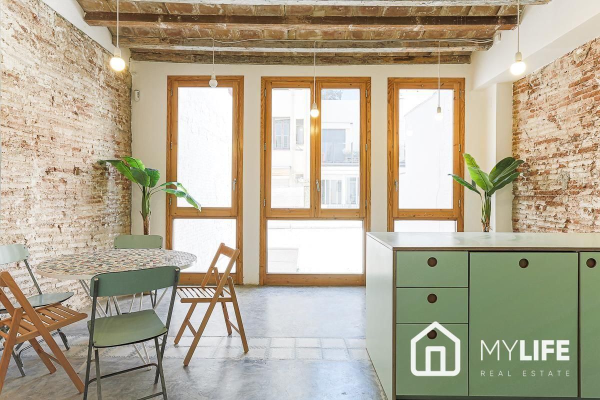 Kitchen of Duplex for sale in  Barcelona Capital  with Air Conditioner, Terrace and Furnished