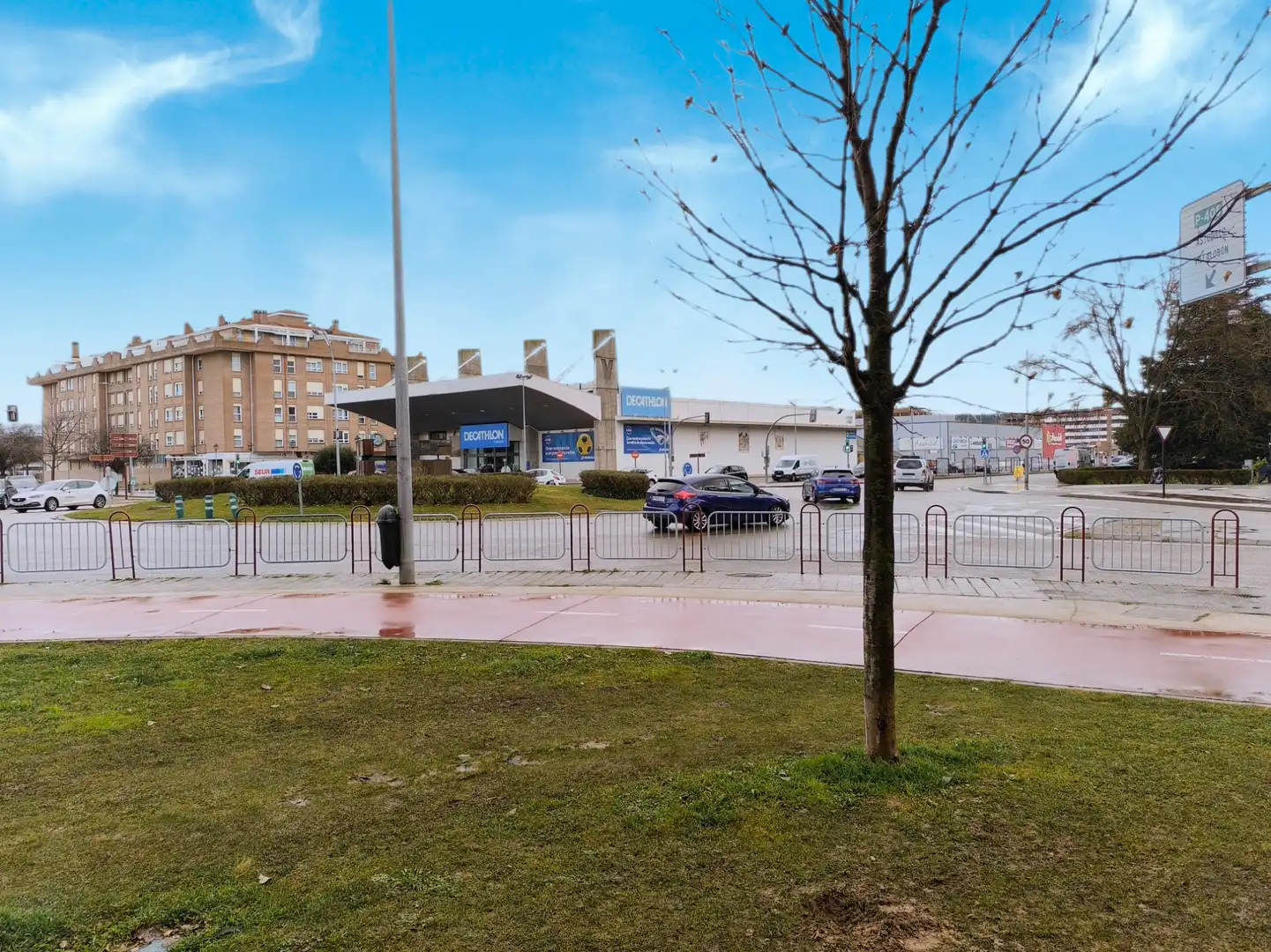 Parking of Ground floor for rent in Palencia  with Heating, Parquet flooring and Storage room