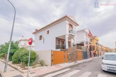 Casa amb piscina en venda a SAGITARIO 1, imagen 2