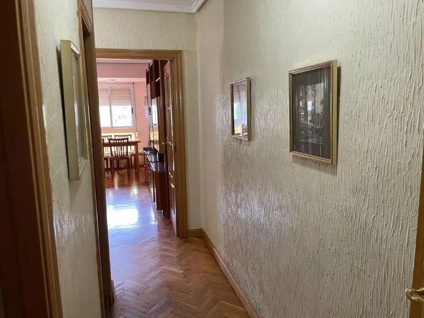 Piso en venta en Valencia con Balcón