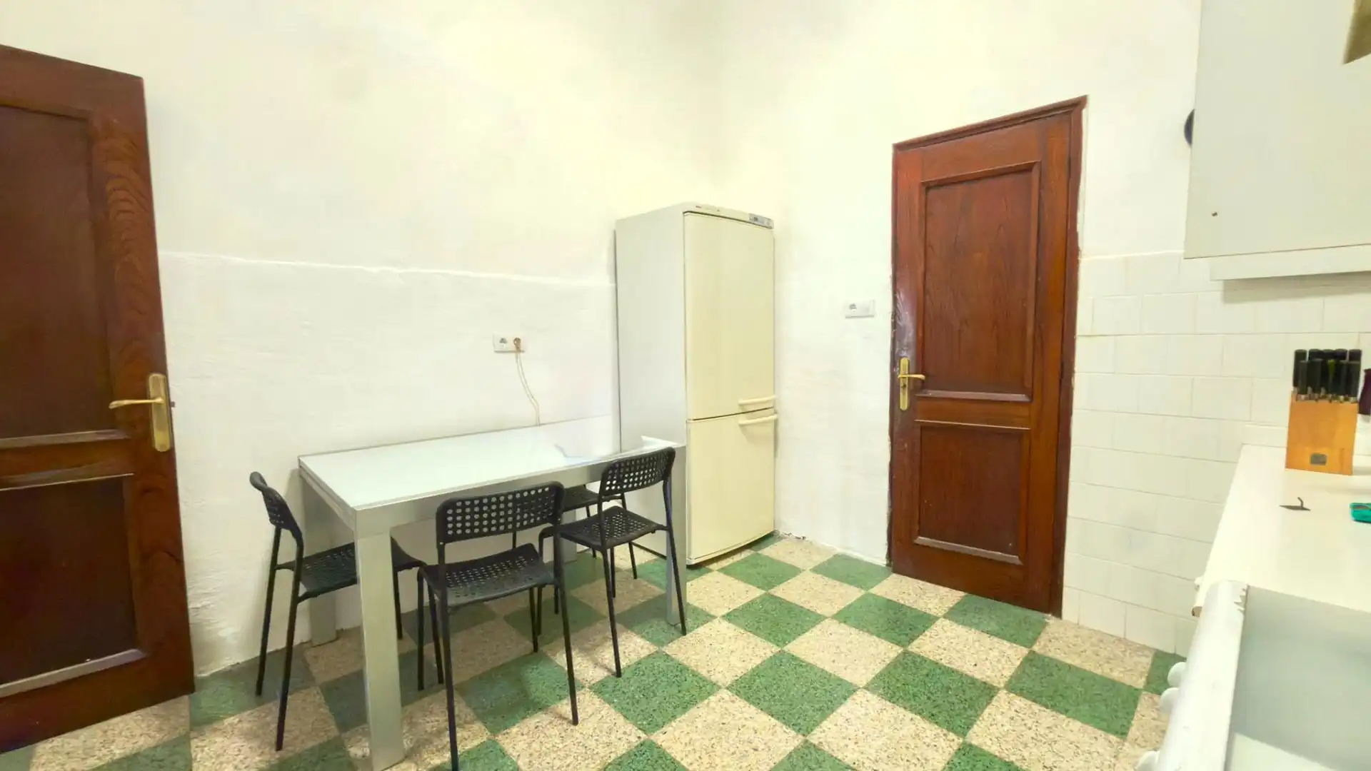 Kitchen of Flat for sale in Ribadavia  with Heating, Furnished and Balcony