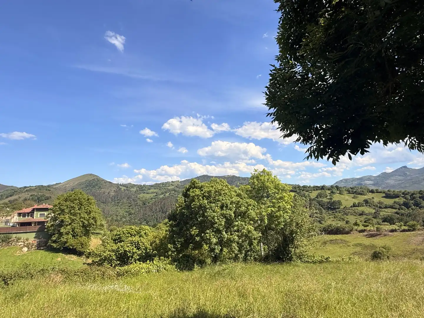 Vista exterior de Casa o xalet en venda en Herrerías amb Jardí privat, Parquet i Traster