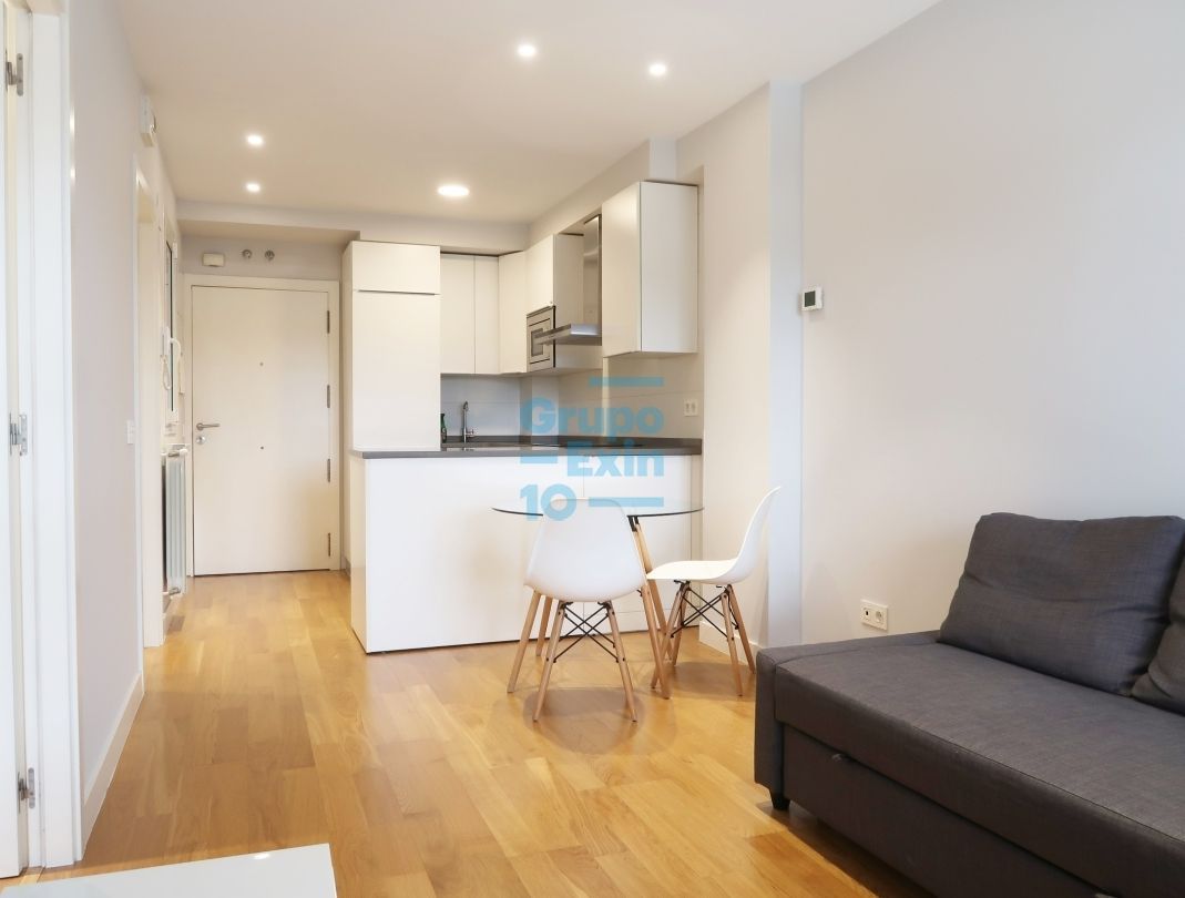 Bedroom of Flat to rent in Donostia - San Sebastián   with Heating, Oven and Washing machine