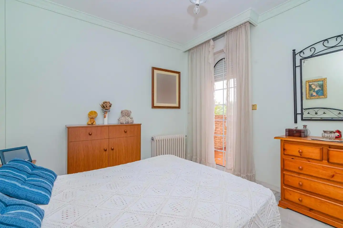 Dormitori de Casa o xalet en venda en La Zubia amb Calefacció, Jardí privat i Terrassa