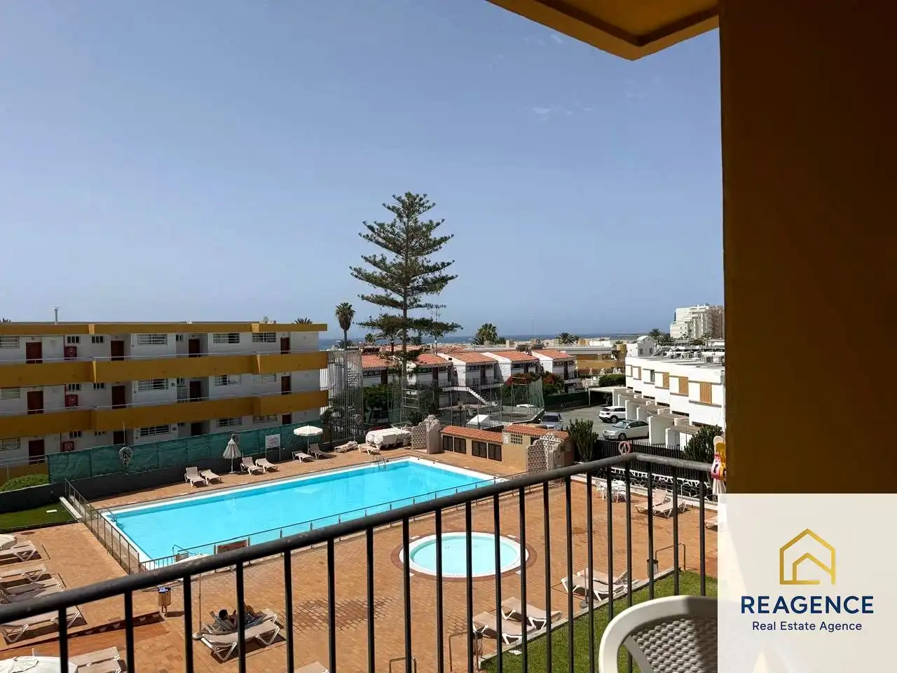Exterior view of Flat for sale in Playa del Inglés