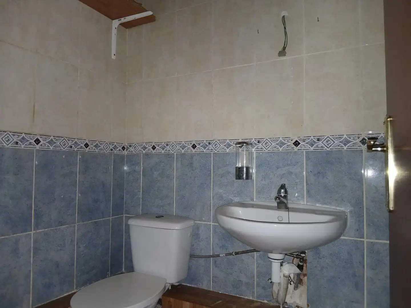 Baño de Local en venta en El Vendrell