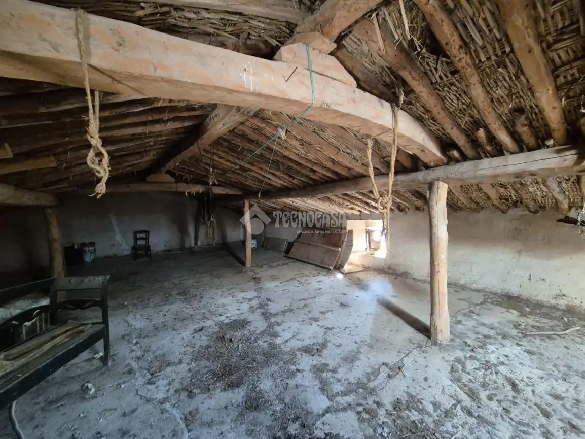 Finca rústica en venda en Sigüenza amb Calefacció i Moblat