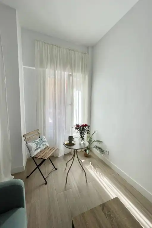 Dormitori de Apartament en venda en Madrid amb Aire condicionat, Calefacció i Terrassa