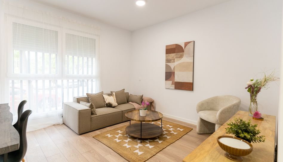 Foto 1 de Piso de alquiler en Concepción, Madrid
