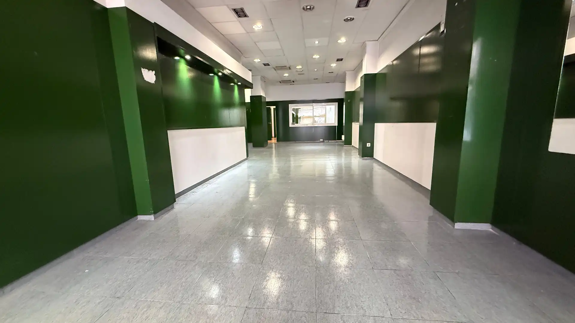 Local en venta en Albacete con Aire acondicionado, Calefacción y Parquet