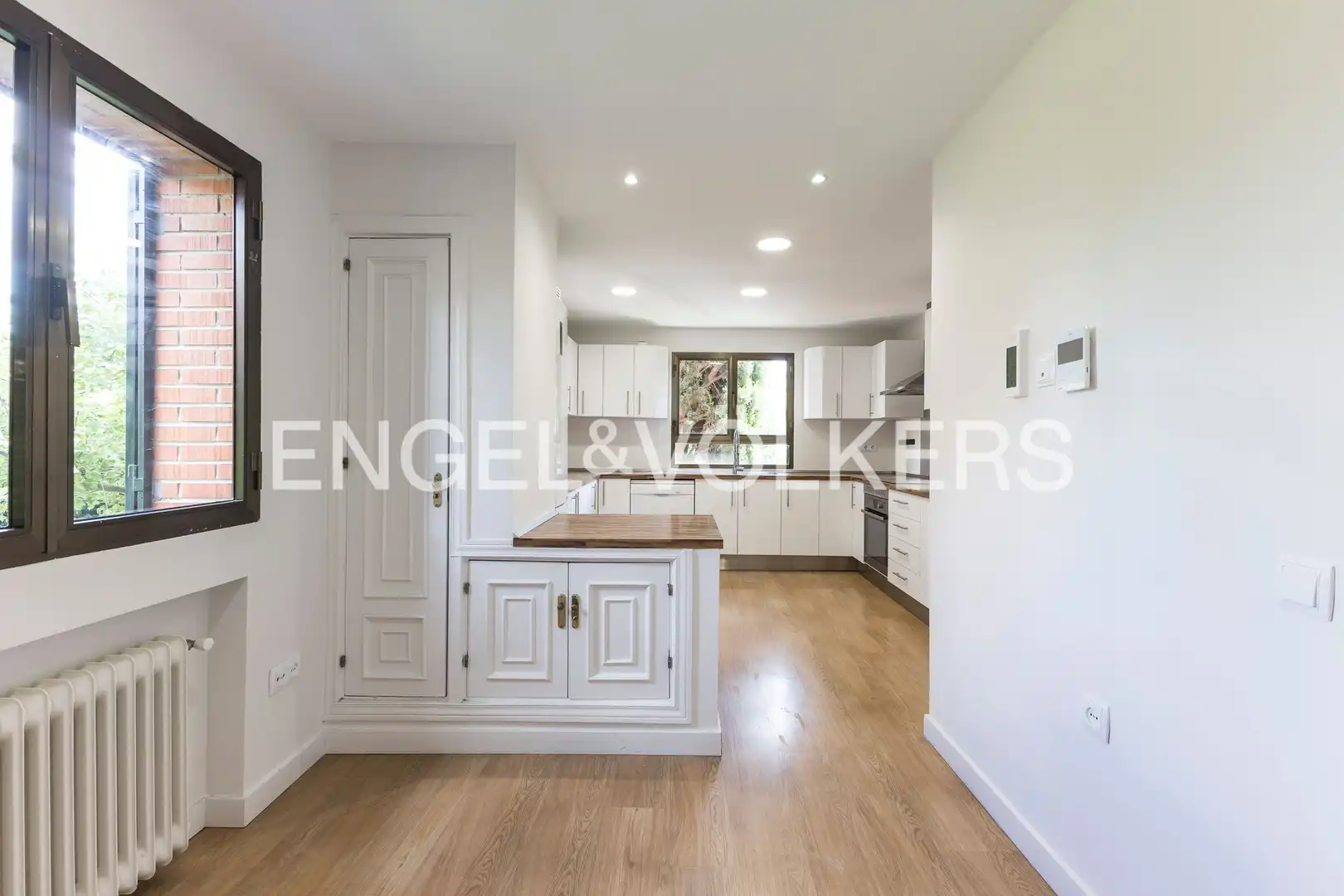Cocina de Casa o chalet de alquiler en Pozuelo de Alarcón con Aire acondicionado, Calefacción y Jardín privado