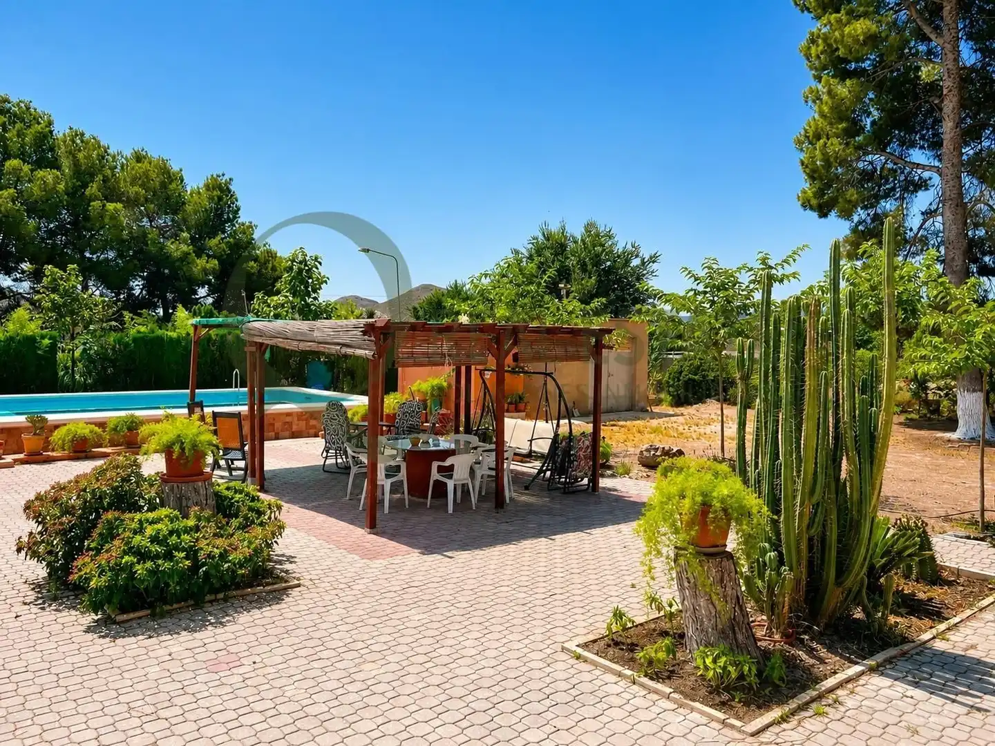 Terraza de Casa o chalet en venta en Villena con Jardín privado, Piscina y Amueblado