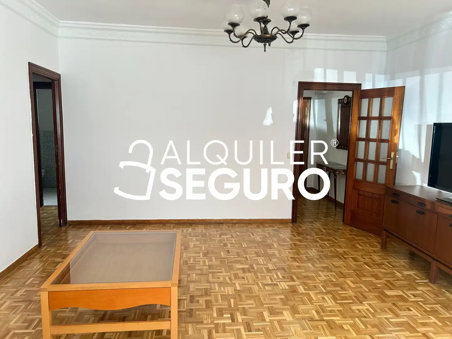 Living room of Flat for rent in Madrid  with Heating, Swimming Pool and Furnished