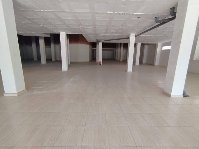 Local comercial en Alquiler en Garbinet - Parque de las Avenidas