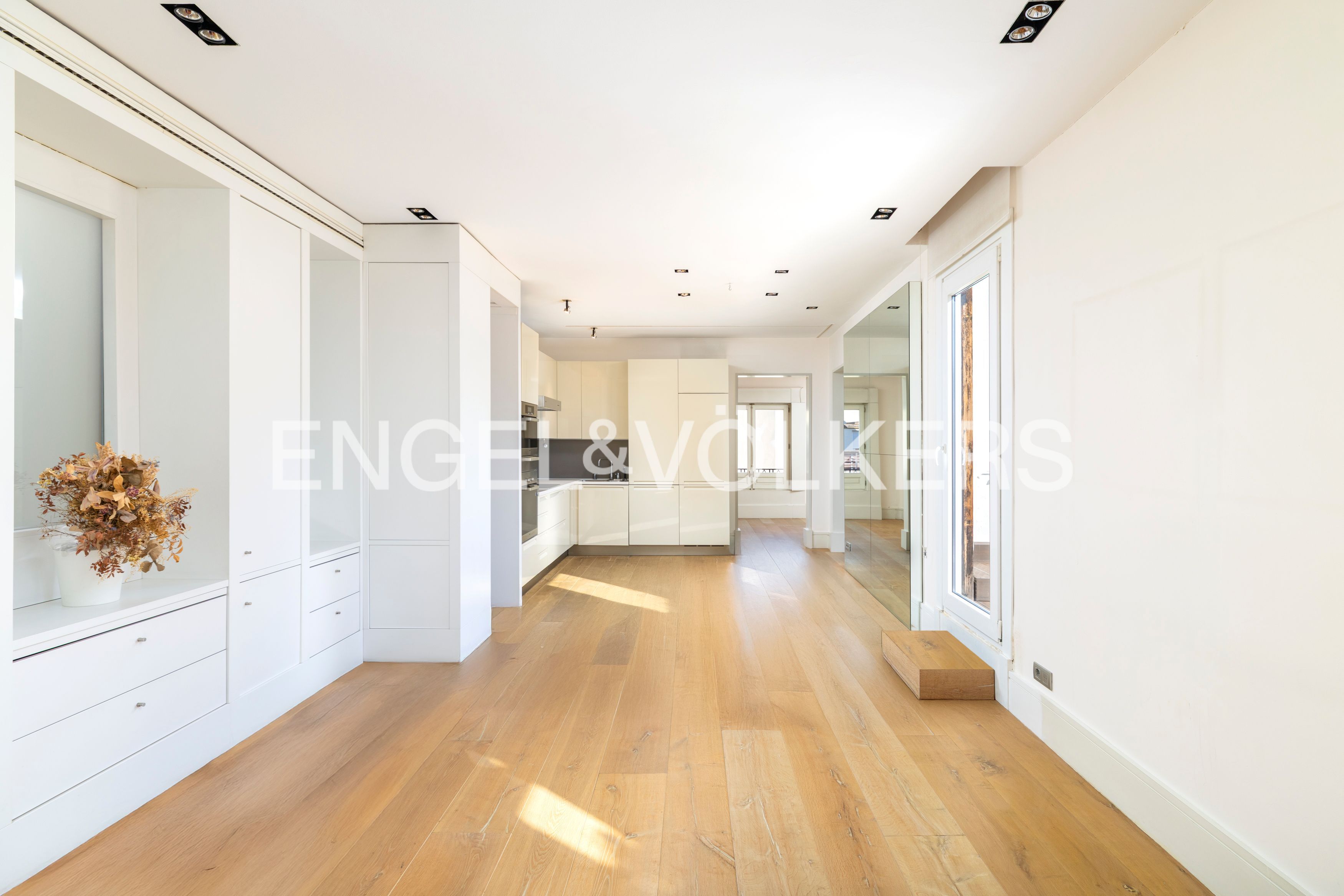 Sala d'estar de Àtic de lloguer en  Madrid Capital amb Aire condicionat, Calefacció i Traster