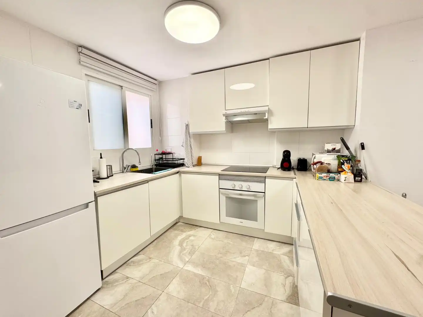 Cocina de Ático de alquiler en Torrevieja con Aire acondicionado, Terraza y Amueblado