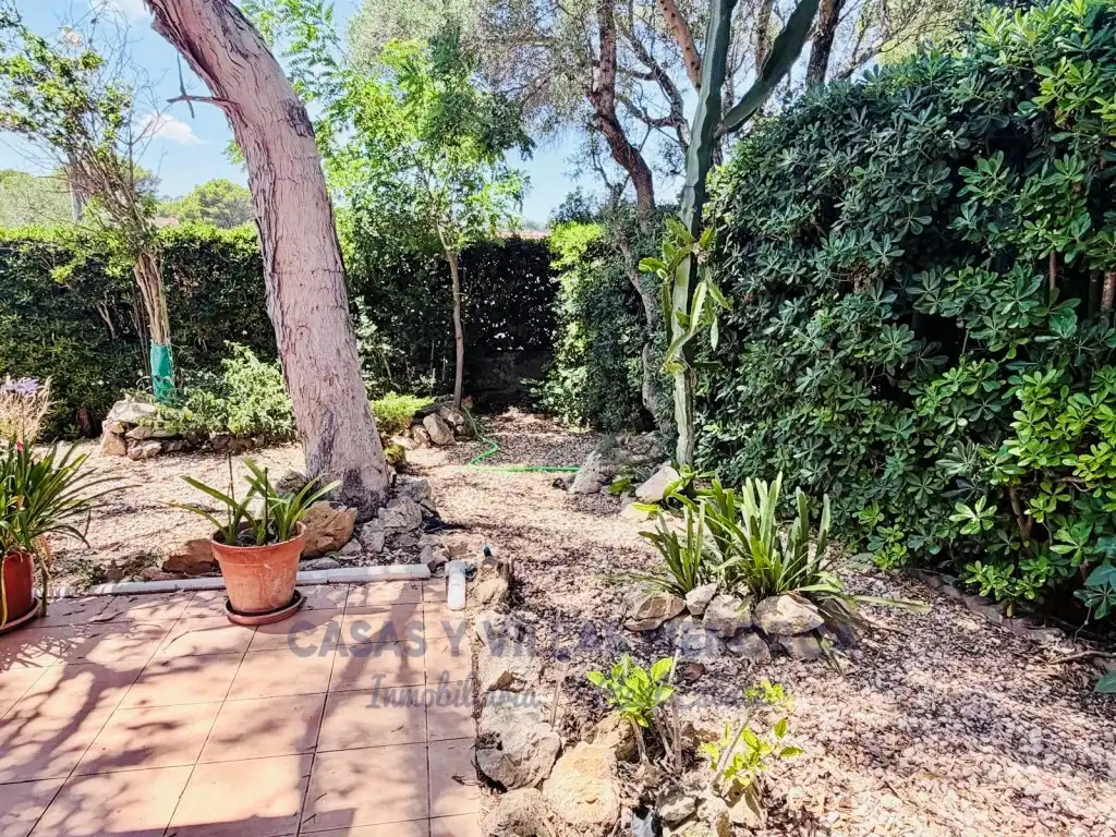 Jardí de Casa adosada en venda en Es Mercadal