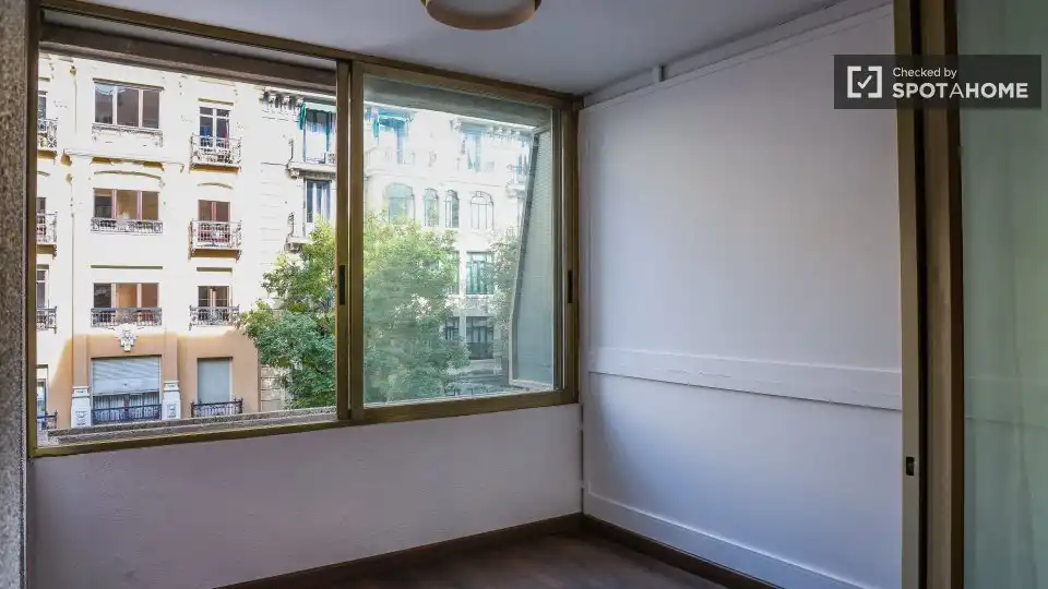Appartamento con terrazza in affitto a Centro, imagen 9
