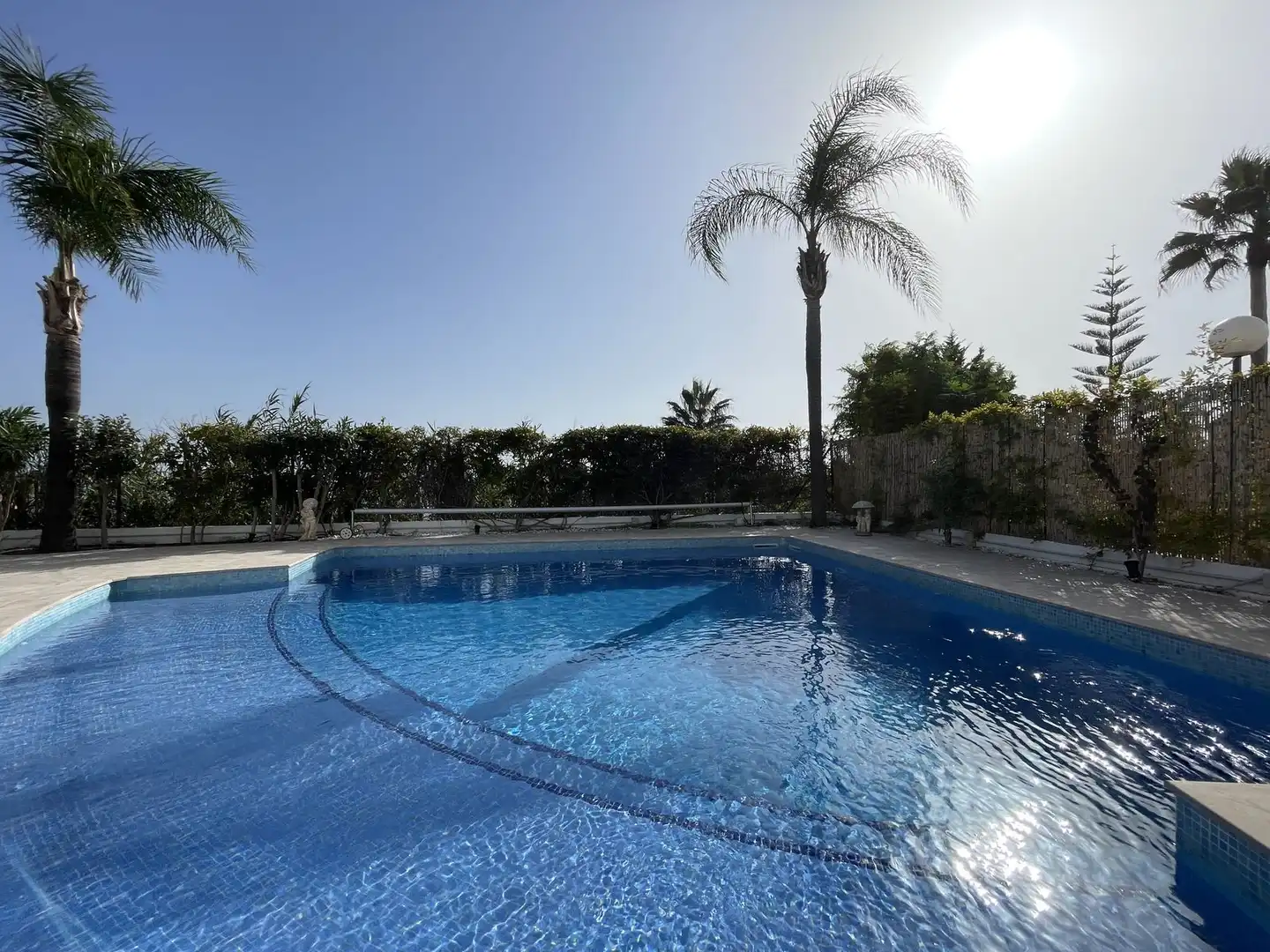 Swimming pool of Houses for sale in Estepona  with Air Conditioner, Private garden and Terrace