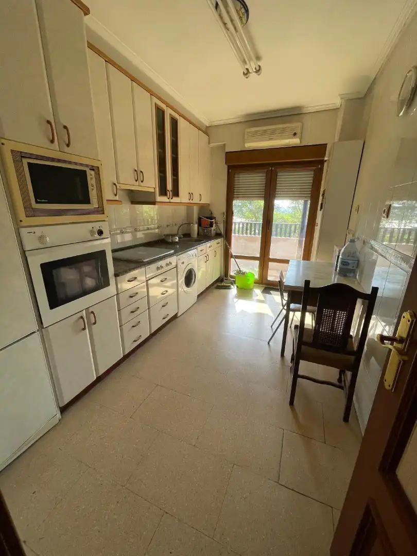 Kitchen of Flat for sale in Calahorra  with Air Conditioner, Heating and Furnished