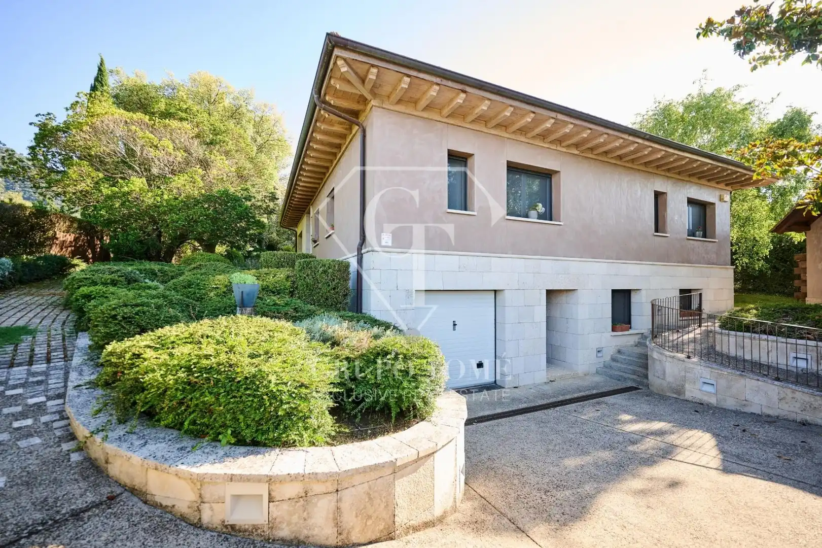 Vista exterior de Casa o chalet en venta en Ayegui / Aiegi con Aire acondicionado, Calefacción y Jardín privado