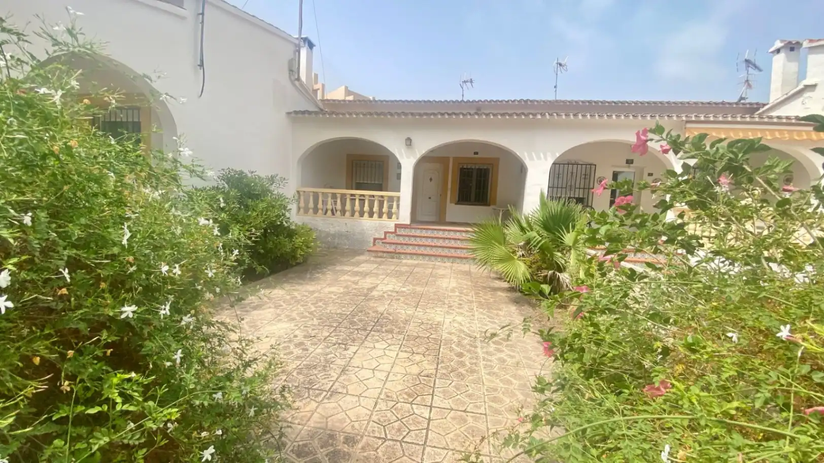 Villa con terrazza in vendita a Las Marinas / Les Marines, imagen 2