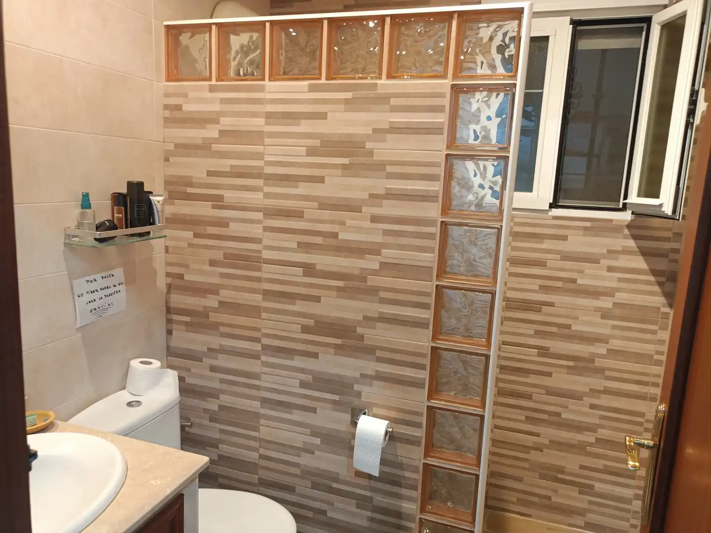 Bany de Casa o xalet en venda en Poniente-Norte - Miralbaida - Parque Azahara