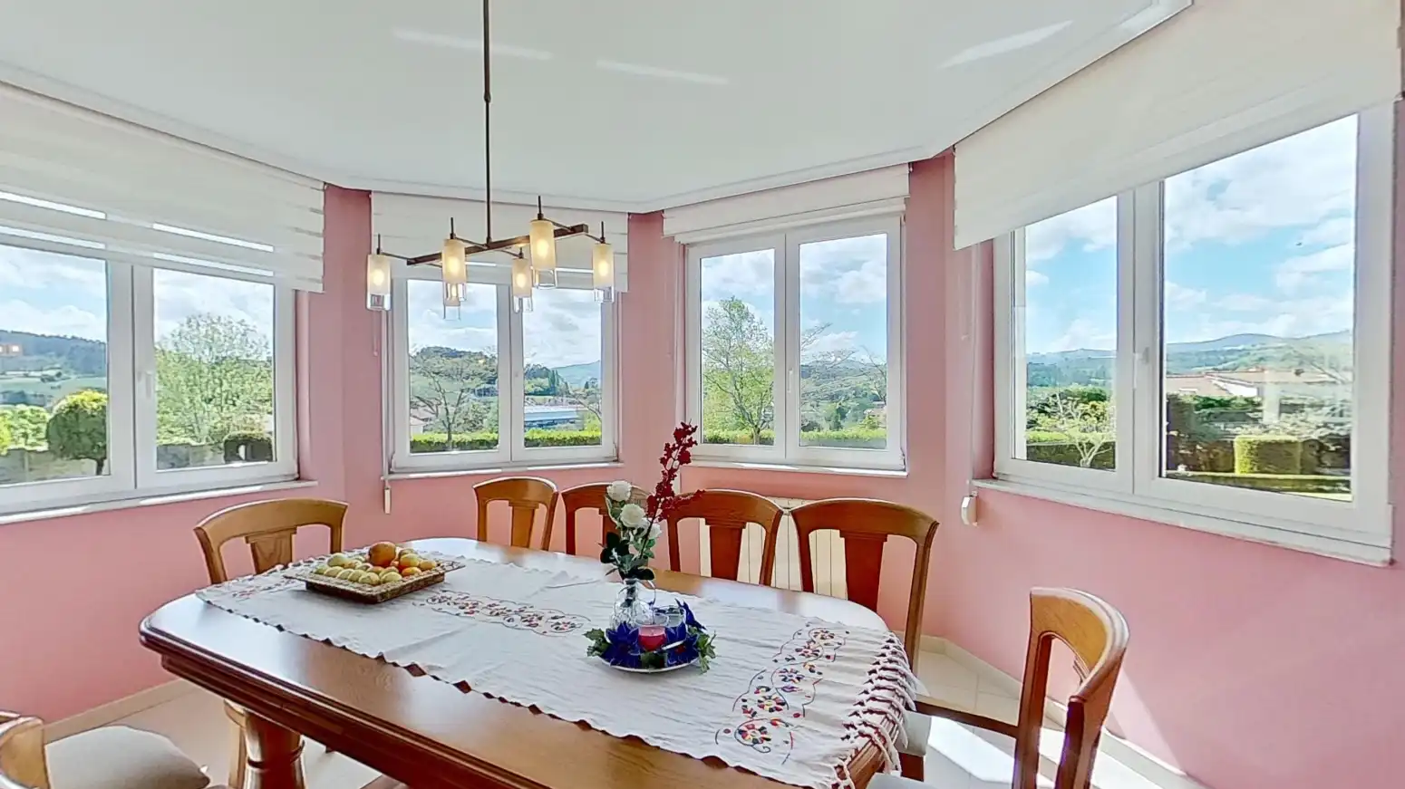 Comedor de Casa o chalet en venta en Reocín con Calefacción, Jardín privado y Terraza
