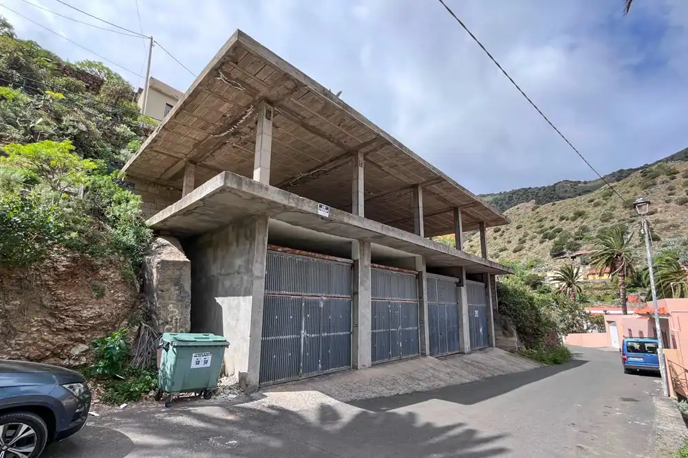 Vista exterior de Edificio en venta en Vallehermoso
