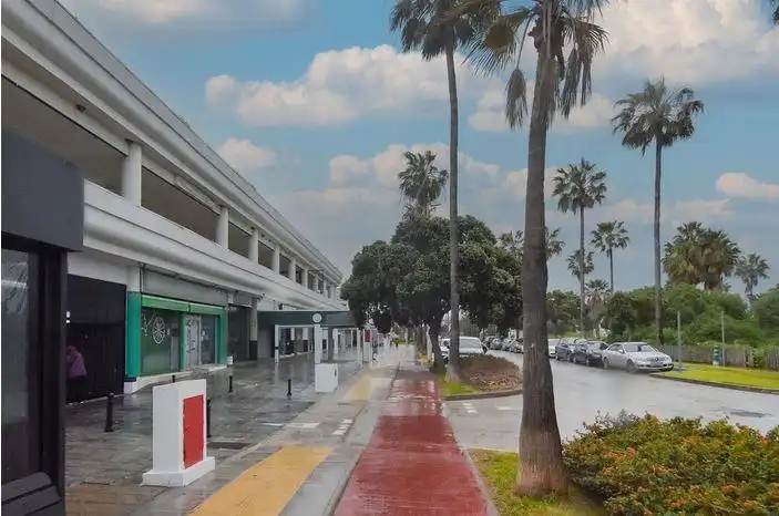 Exterior view of Garage for sale in Rota