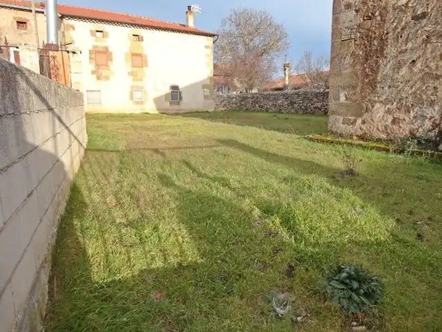 Houses for sale in Barbadillo del Mercado  with Private garden