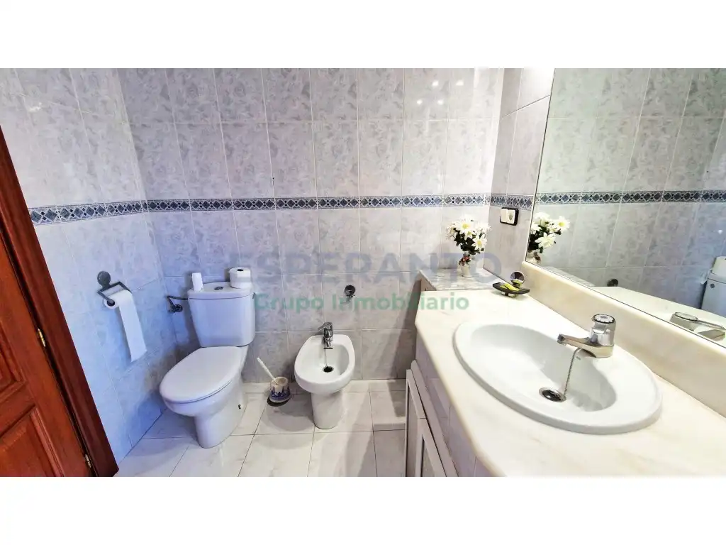 Bathroom of Flat for sale in Málaga