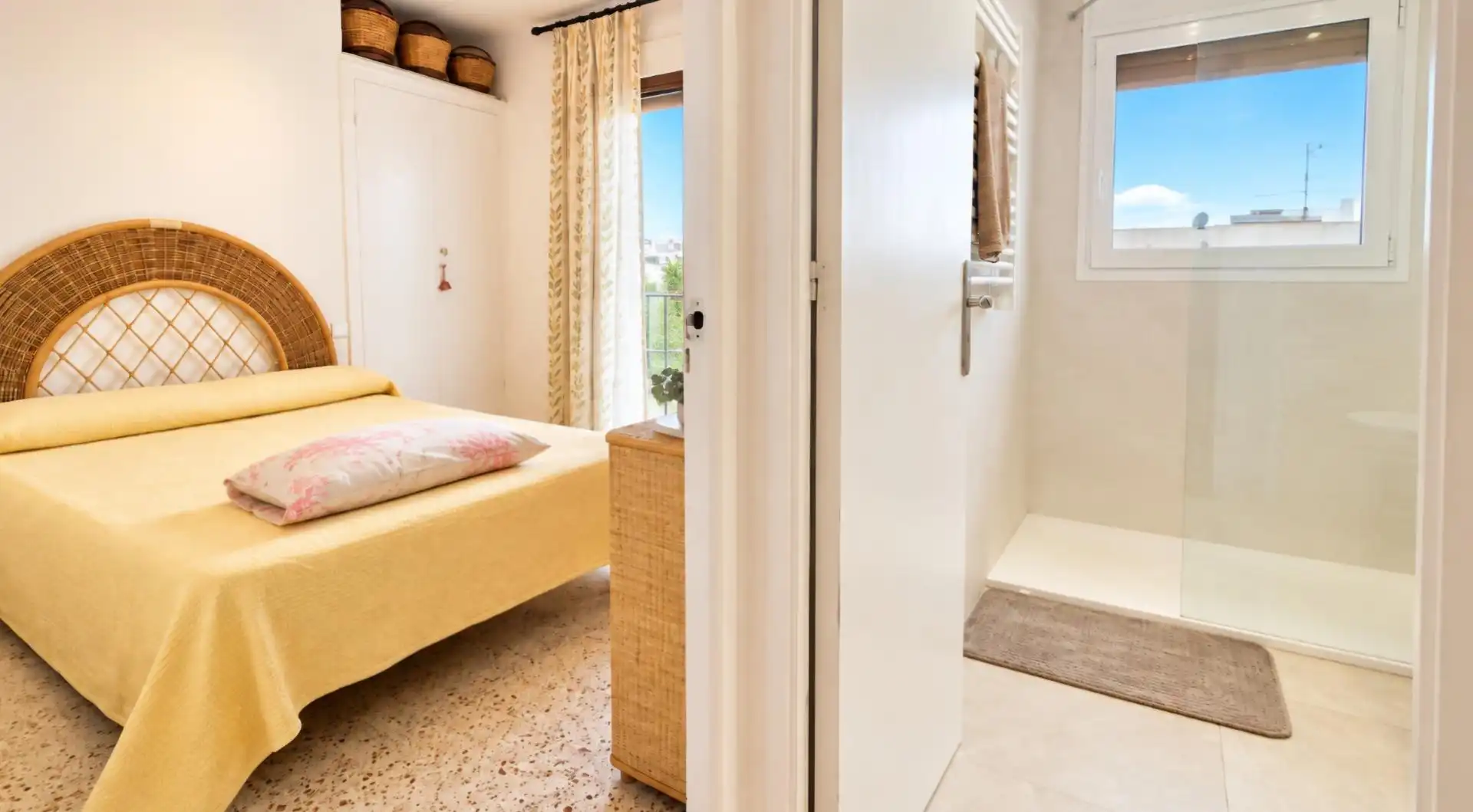 Flat with terrace for sale in Calle Canigo, imagen 13