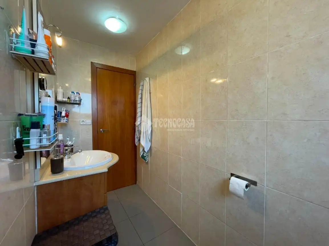 Baño de Piso en venta en Mataró con Parquet y Balcón