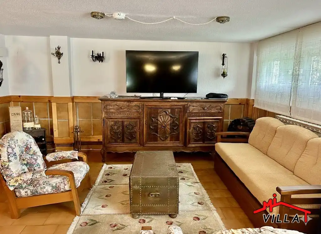 Wohnzimmer von Haus oder Chalet zum Verkauf in Laredo mit Heizung und Terrasse