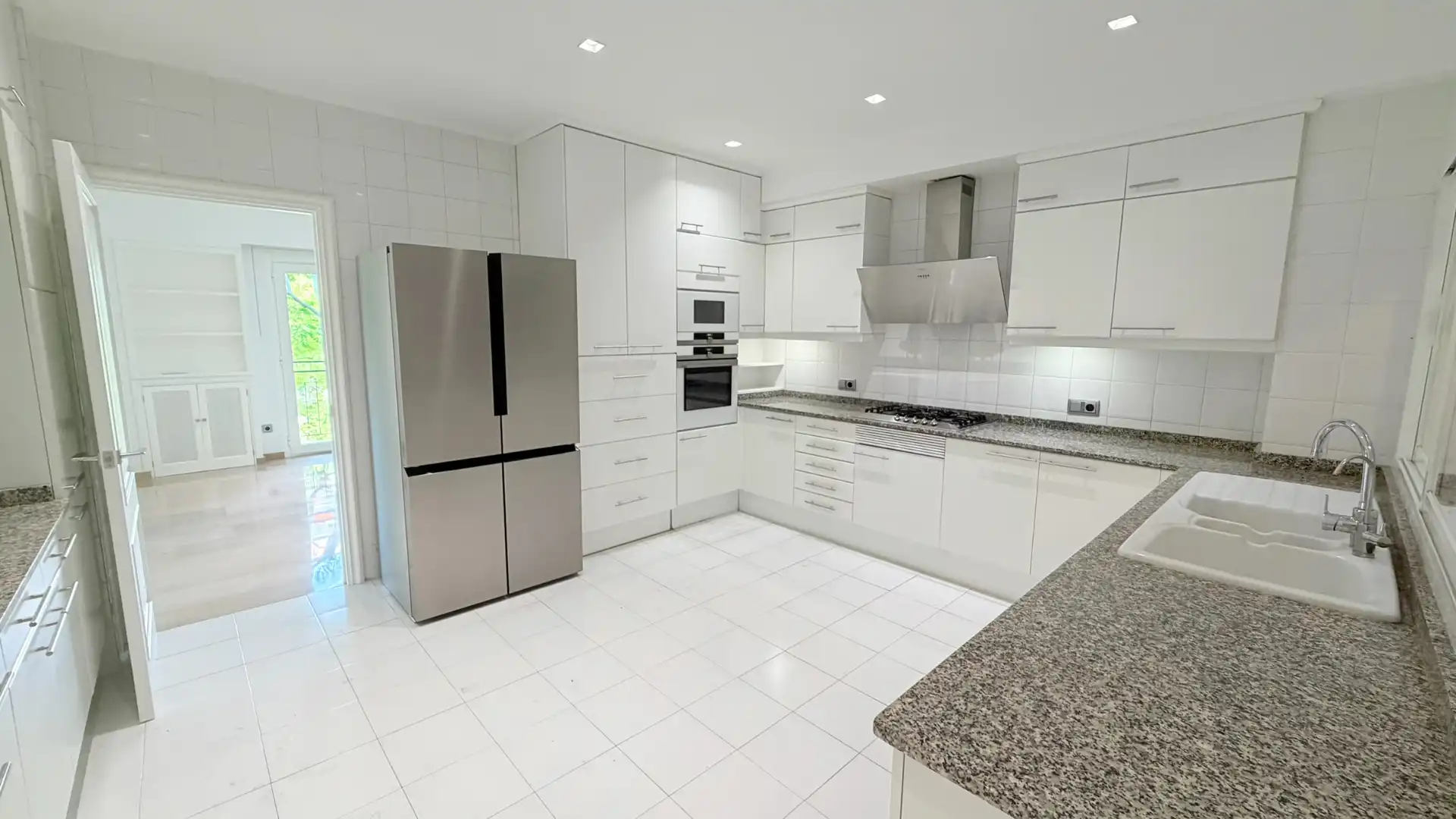 Kitchen of Flat for rent in  Palma de Mallorca  with Air Conditioner, Terrace and Oven