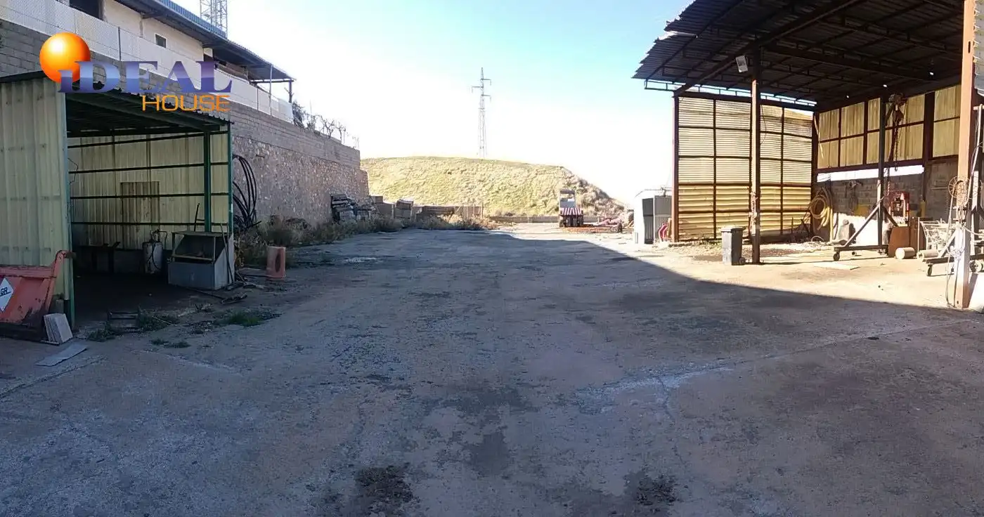 Industriegrundstück zum Verkauf in Barrio de la Vega