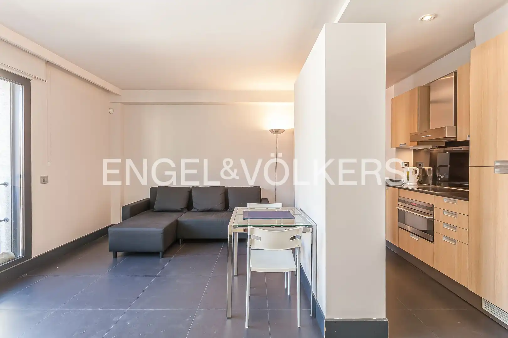 Wohnzimmer von Wohnung zur Miete in Madrid mit Klimaanlage, Heizung und Balkon