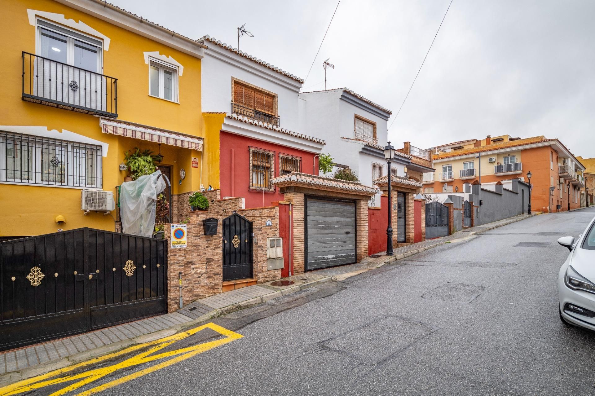 Exterior view of Single-family semi-detached for sale in Las Gabias