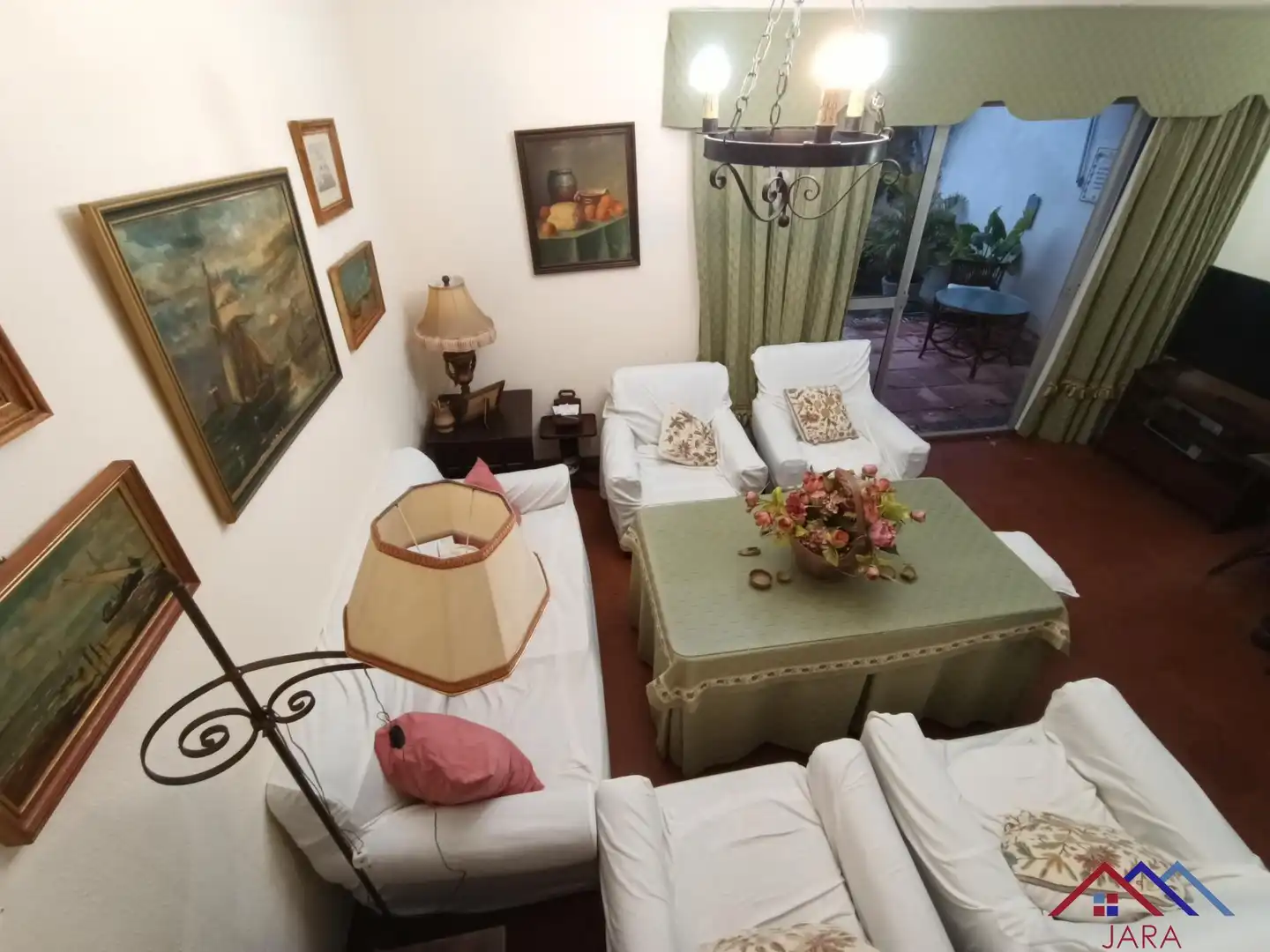 Sala d'estar de Casa o xalet en venda en El Puerto de Santa María amb Traster