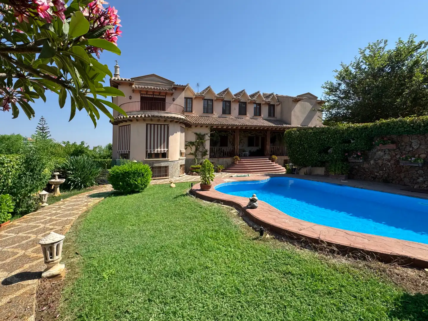 Jardí de Casa o xalet en venda en Alhaurín de la Torre amb Aire condicionat, Calefacció i Jardí privat