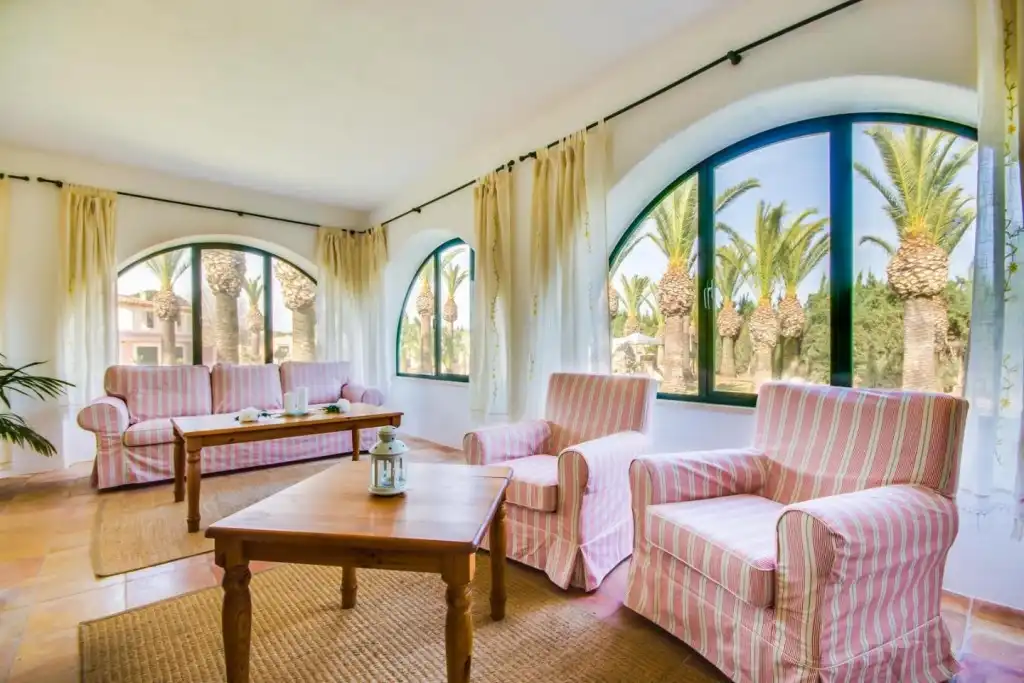 Sala d'estar de Finca rústica en venda en Alcúdia amb Jardí privat, Terrassa i Piscina