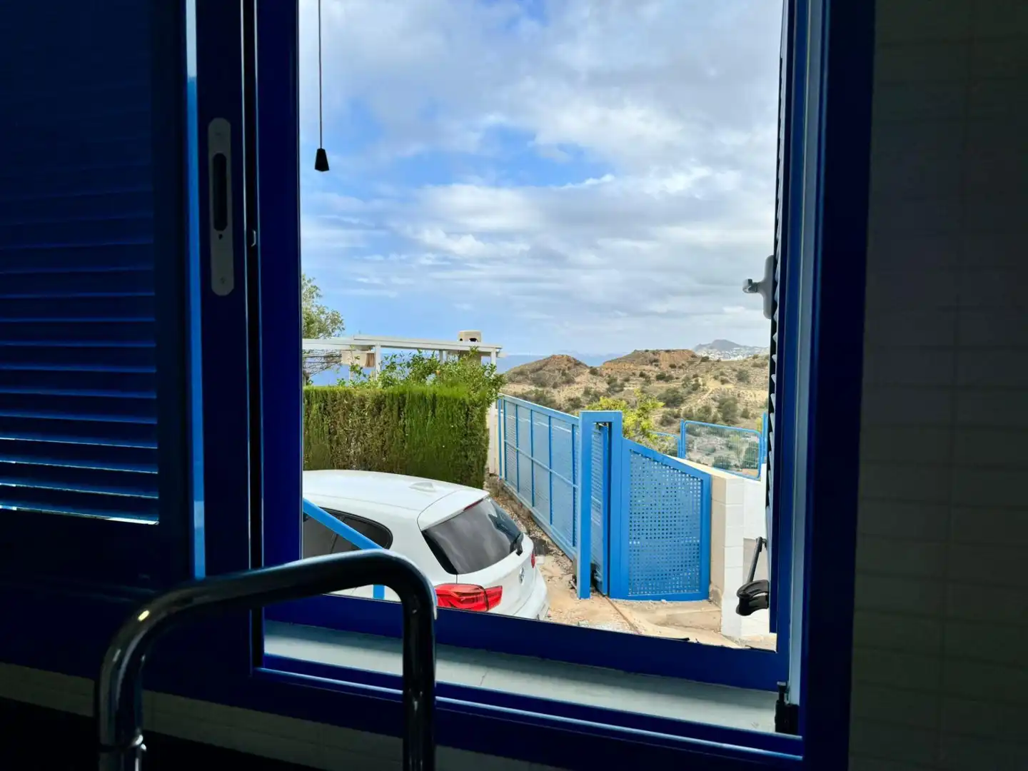Außenansicht von Einfamilien-Reihenhaus zur Miete in Villajoyosa / La Vila Joiosa mit Klimaanlage, Privatgarten und Terrasse
